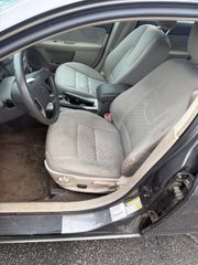 2010 Ford Fusion SE - Interior Front Seat Image